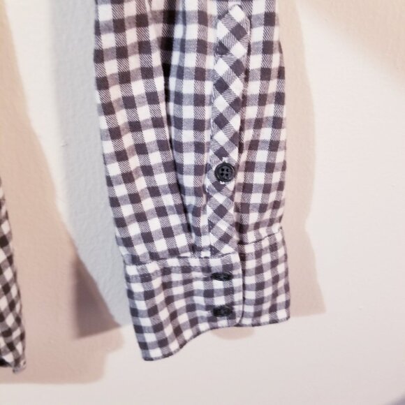 J. Crew Women’s Classic Boy Shirt in Mini Buffalo Check Flannel - Gray - Sz 10 - Picture 5 of 8